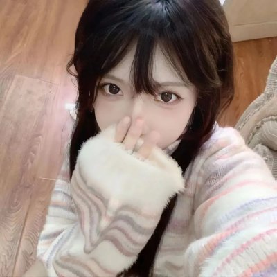 红色圣女 高清封面