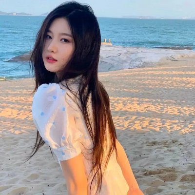 钢铁的城 高清封面